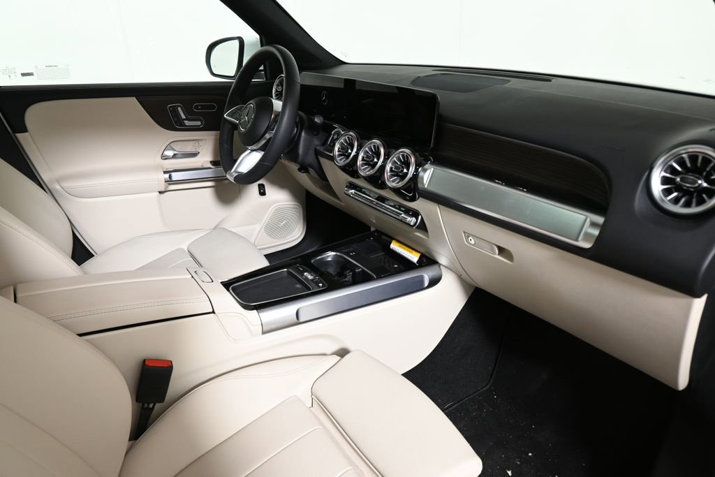 Certified 2026 Mercedes-Benz GLB 250 4MATIC image 26