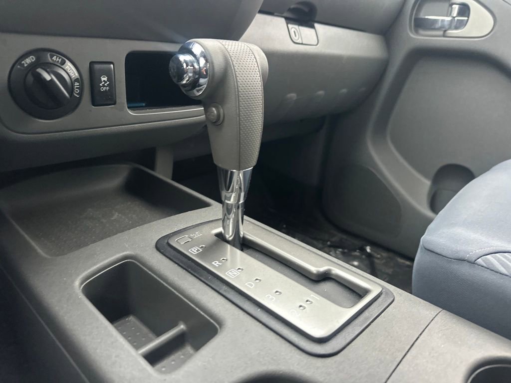 Used 2019 Nissan Frontier SV image 16