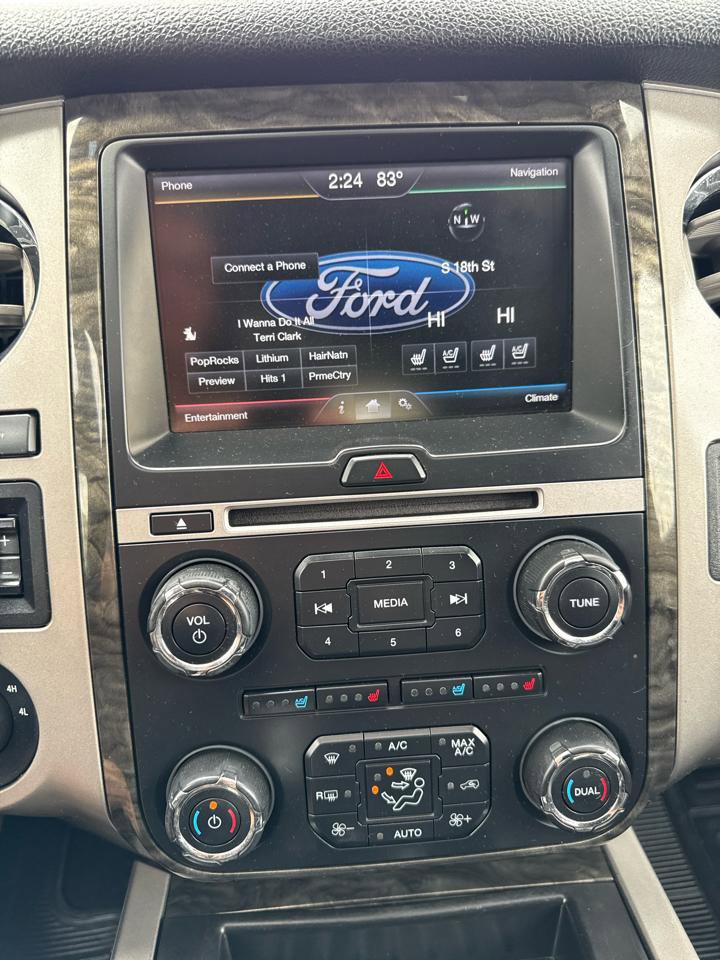 Used 2015 Ford Expedition Limited w/ Equipment Group 301A AWD/4WD image 25