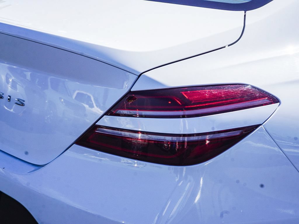 Used 2025 Genesis G70 2.5T RWD image 7