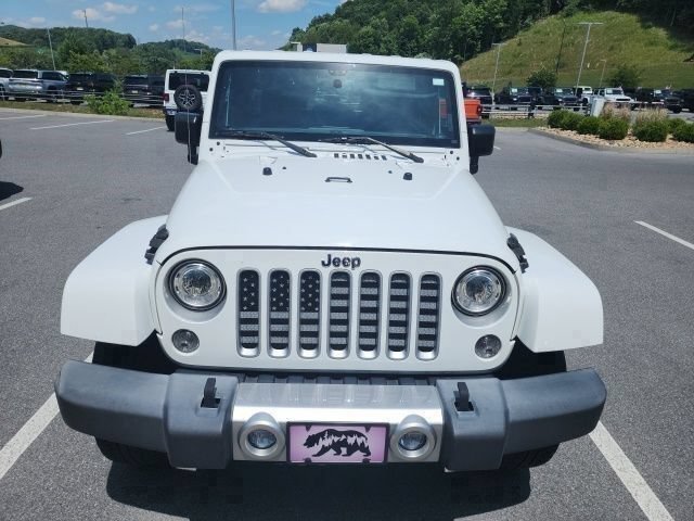 Used 2018 Jeep Wrangler Unlimited Sahara w/ Connectivity Group