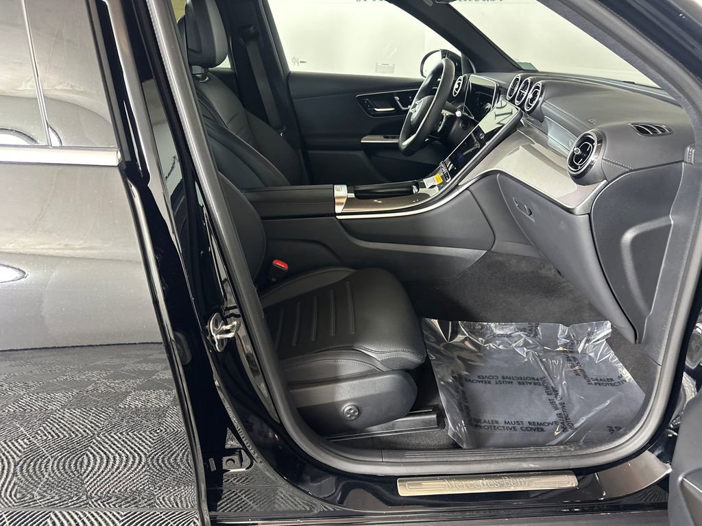 Certified 2026 Mercedes-Benz GLC 300 4MATIC image 14