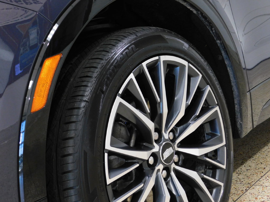 Used 2024 Cadillac XT4 Sport AWD/4WD image 15