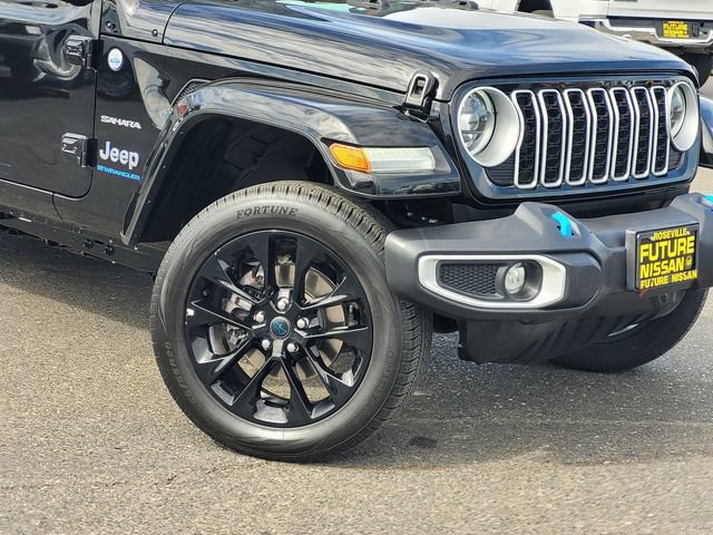 Used 2024 Jeep Wrangler Unlimited Sahara AWD/4WD image 9