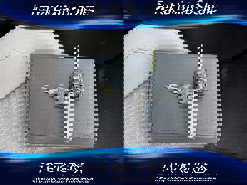 Used 2015 Toyota Camry SE image 32