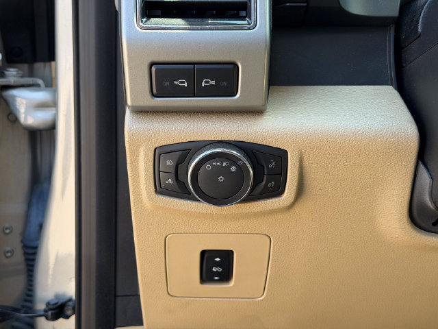 Used 2017 Ford F150 Lariat w/ Equipment Group 502A Luxury RWD image 9