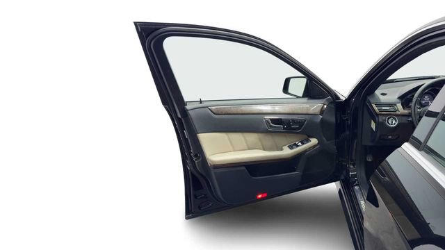 Used 2010 Mercedes-Benz E 350 Sedan image 10