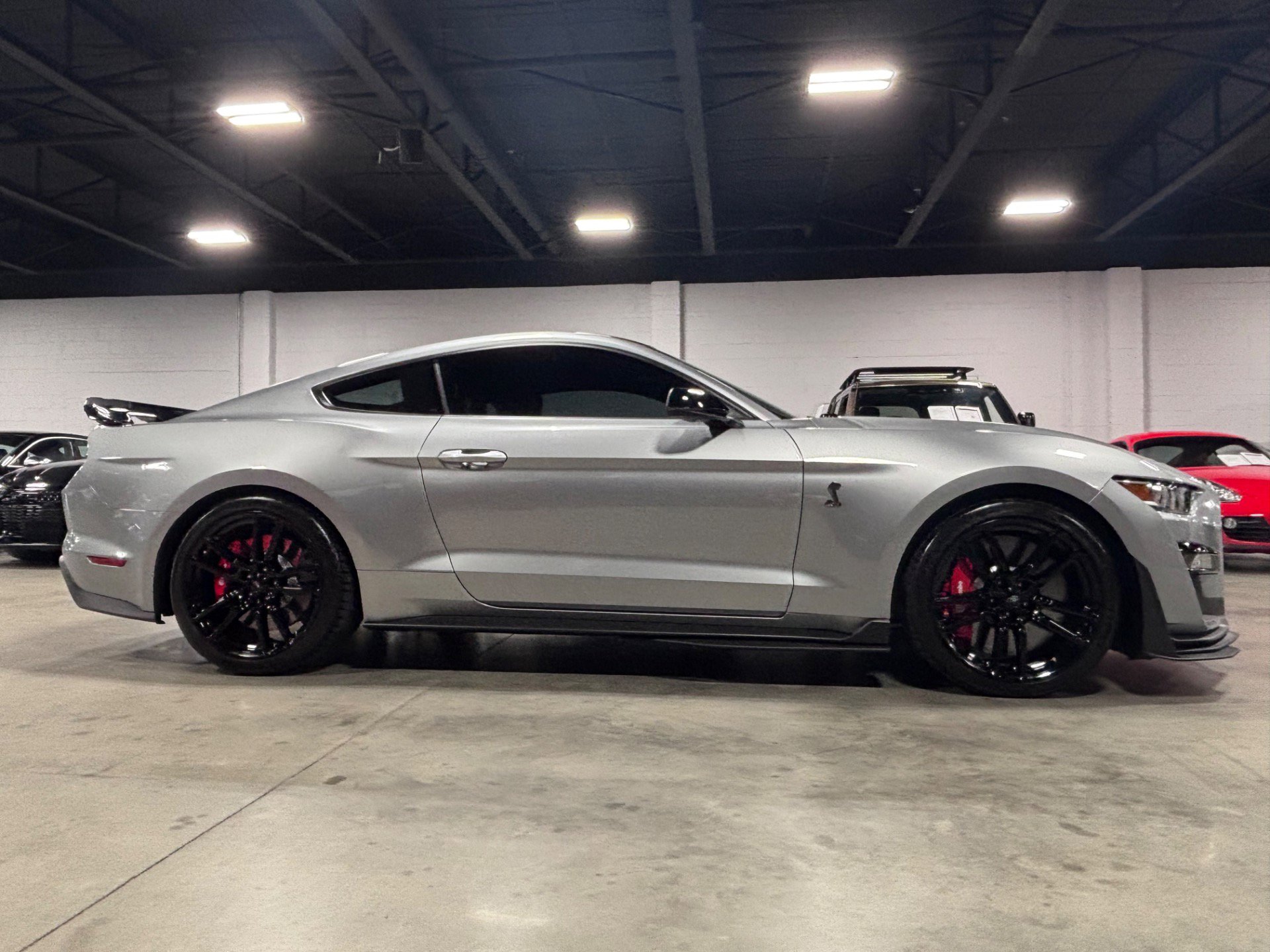 Used 2022 Ford Mustang Shelby GT500 w/ Technology Package image 11