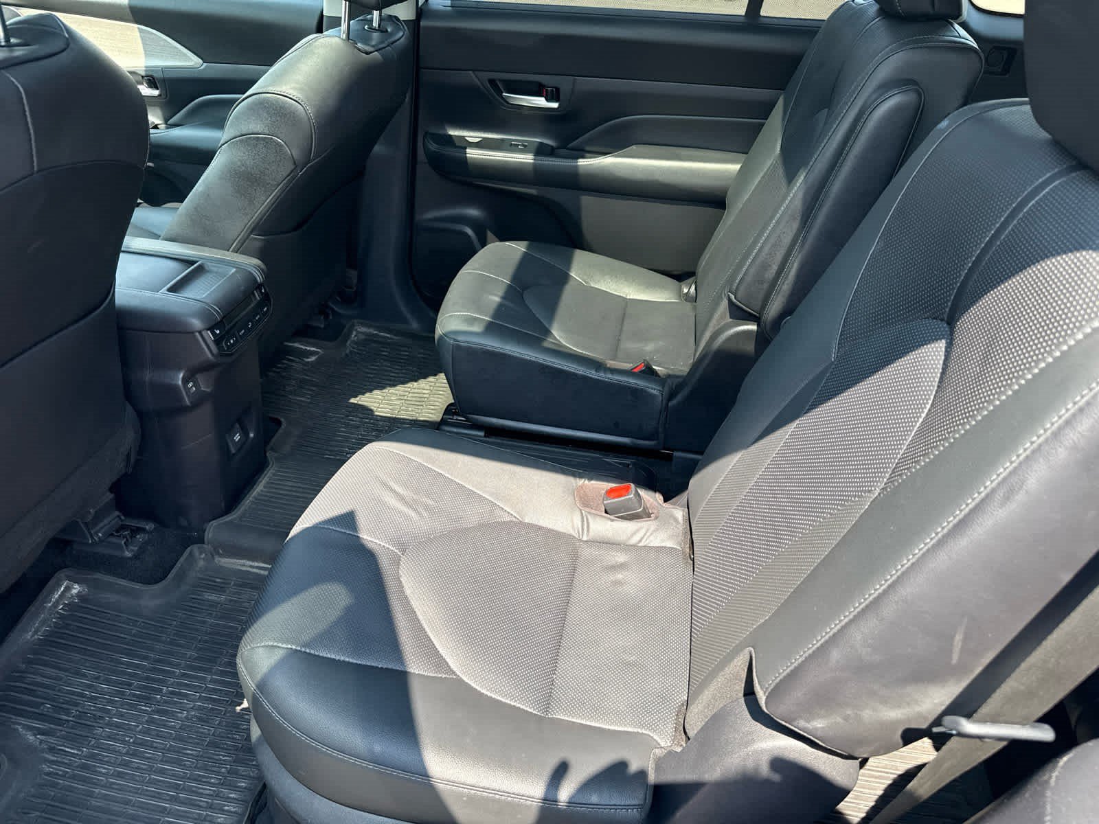Used 2025 Toyota Grand Highlander AWD Hybrid image 10