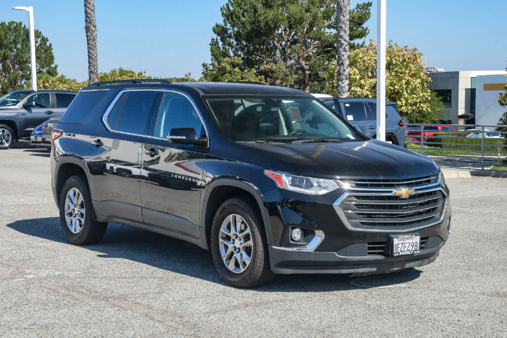 Used 2019 Chevrolet Traverse LT FWD image 3