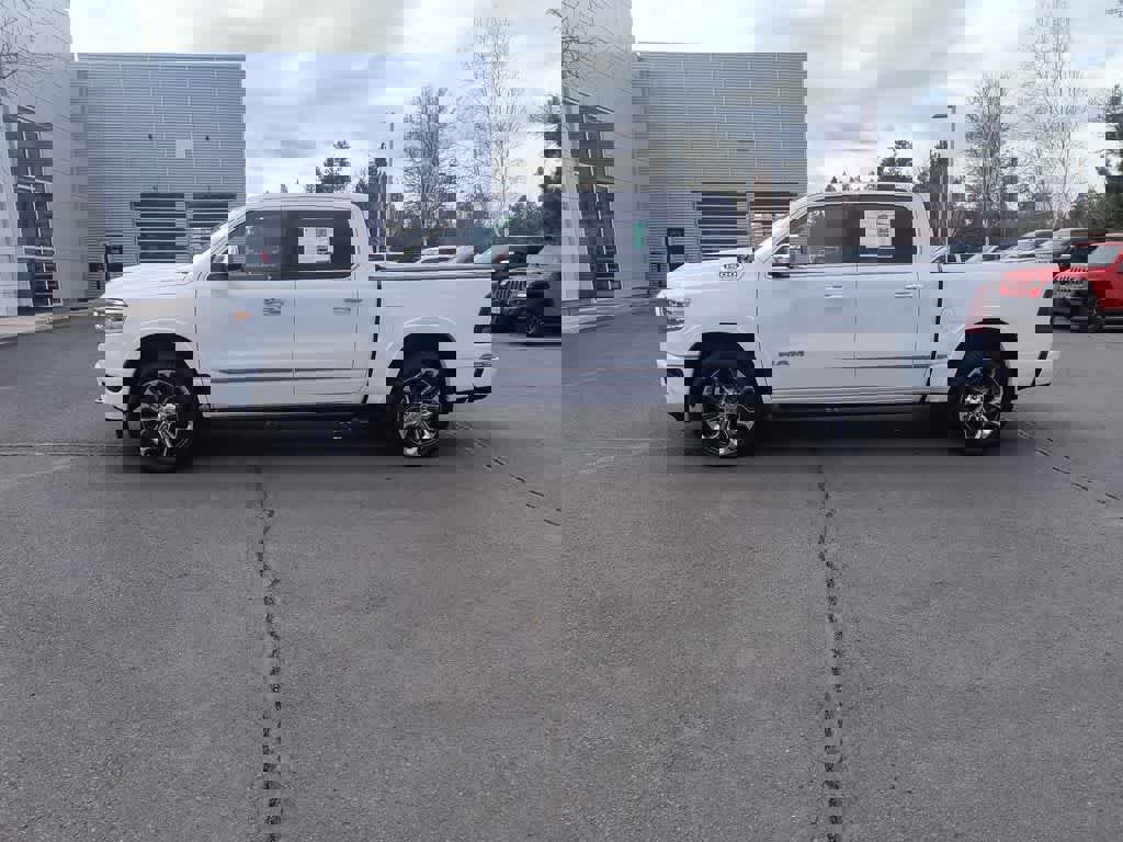 Used 2022 RAM 1500 Limited w/ Body-Colour Bumper Group image 3