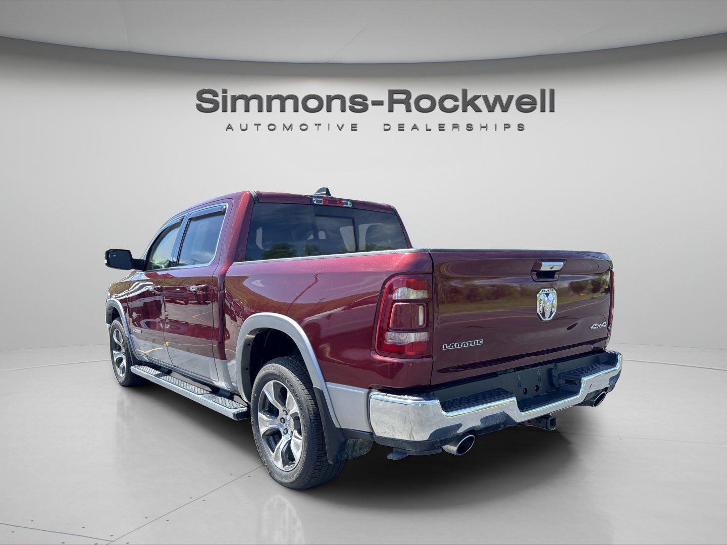Used 2021 RAM 1500 Laramie AWD/4WD image 3