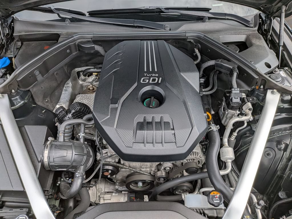 Used 2023 Genesis G70 2.0T RWD image 11