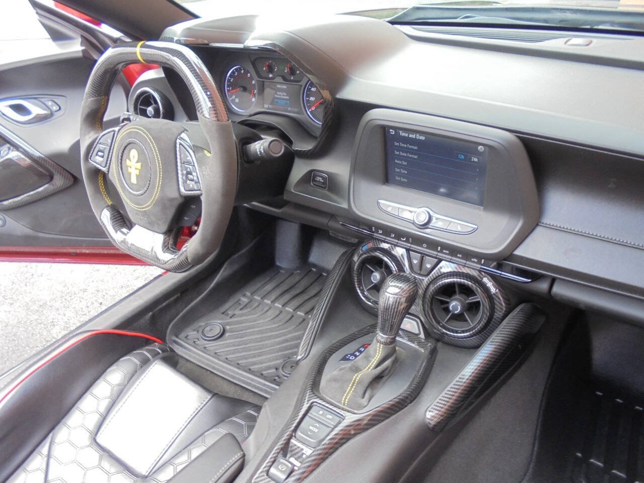 Used 2017 Chevrolet Camaro LT RWD image 8