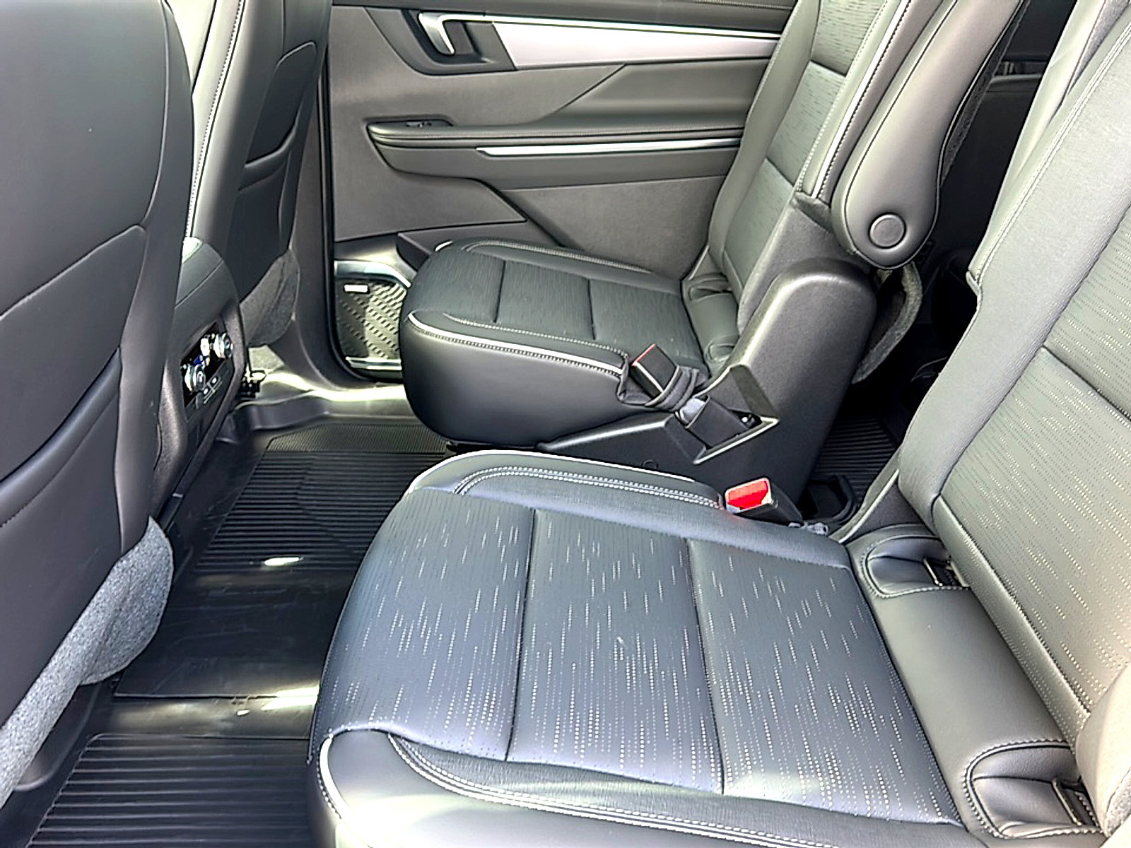 New 2026 Buick Enclave Sport Touring w/ Super Cruise Package image 15