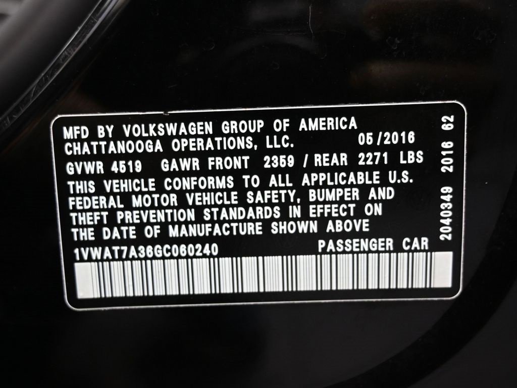 Used 2016 Volkswagen Passat 1.8T R-Line image 37