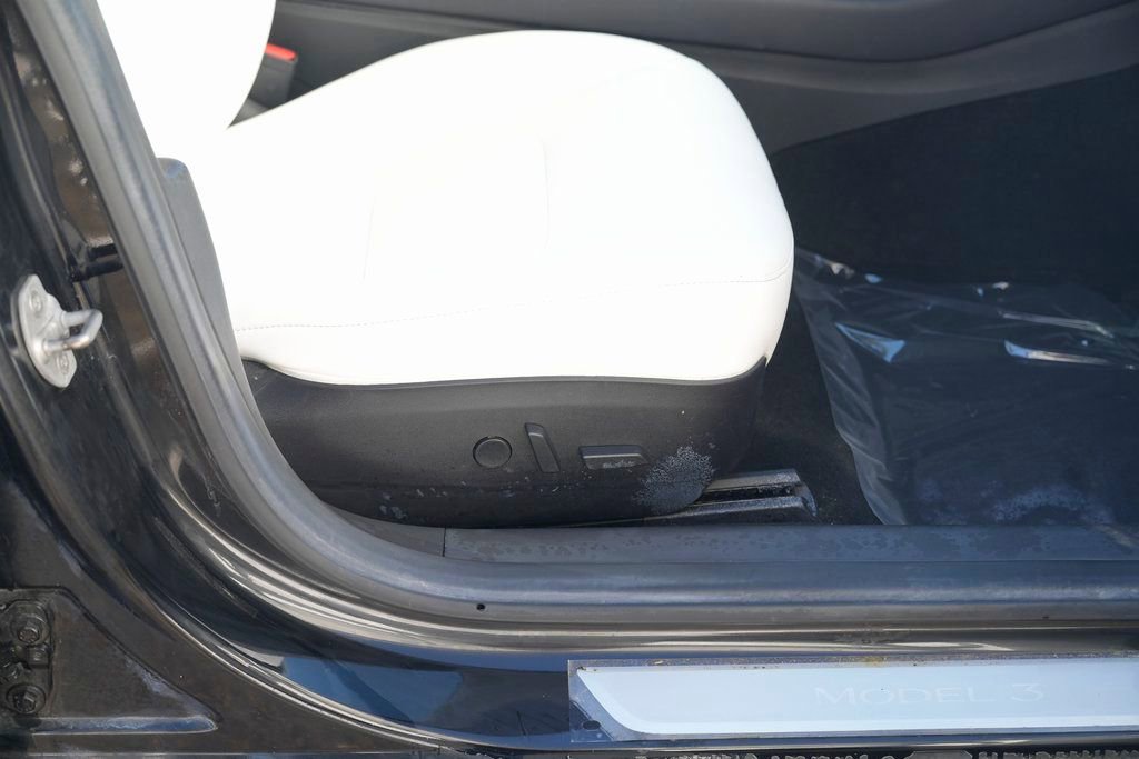 Used 2018 Tesla Model 3 Performance image 33