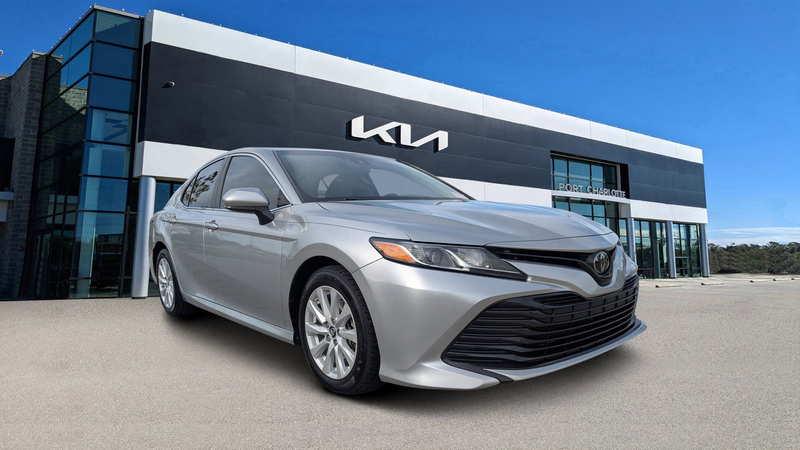 Used 2018 Toyota Camry LE