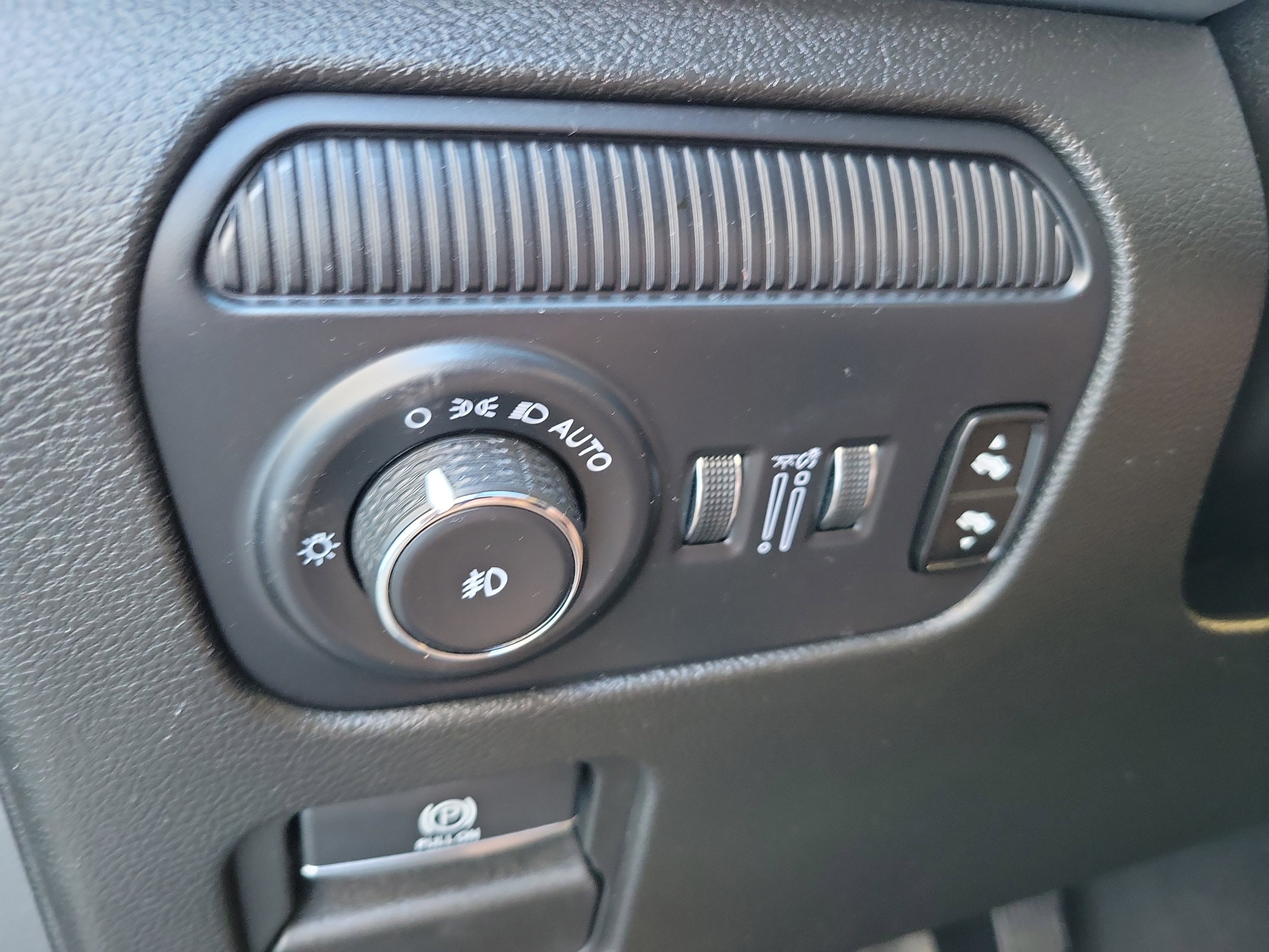 Used 2024 Jeep Wagoneer L Series II image 33