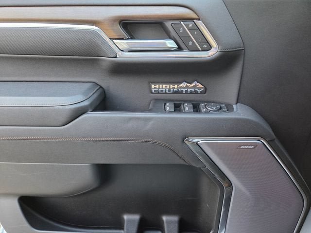 Used 2026 Chevrolet Silverado 1500 High Country w/ High Country Premium Package AWD/4WD image 33