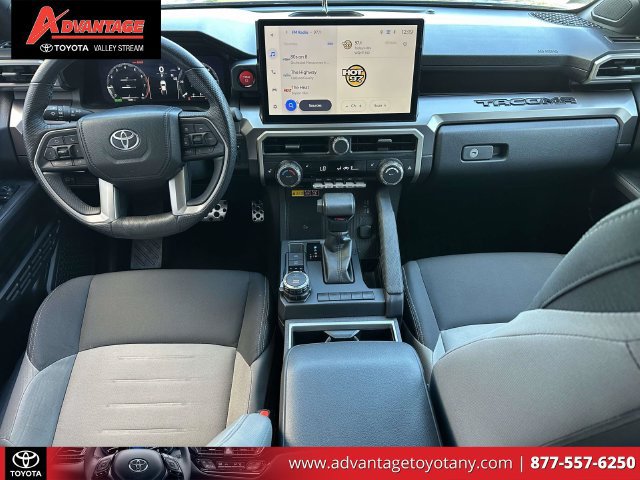 Used 2025 Toyota Tacoma TRD Sport w/ TRD Sport Upgrade Package AWD/4WD image 17