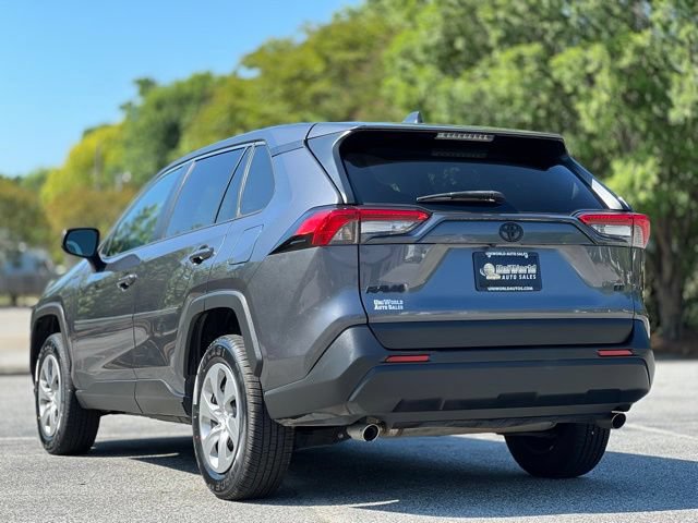 Used 2022 Toyota RAV4 LE FWD image 7