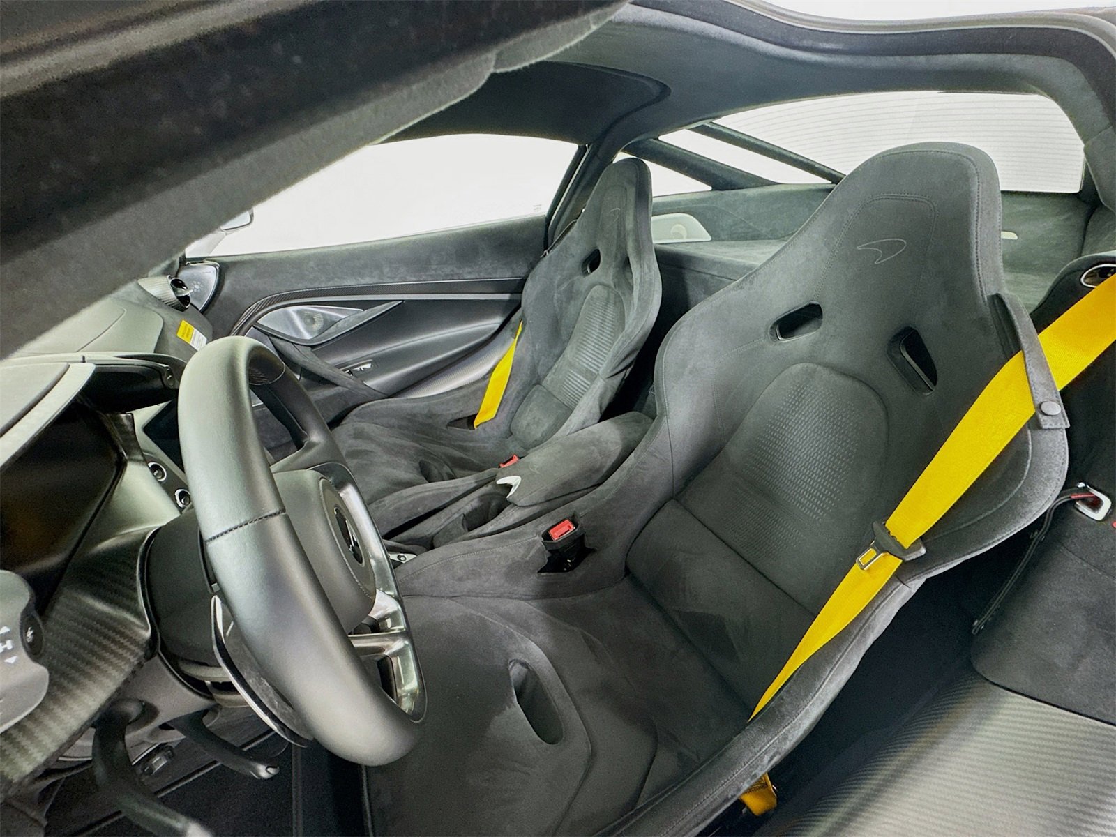 Used 2024 McLaren 750S image 19