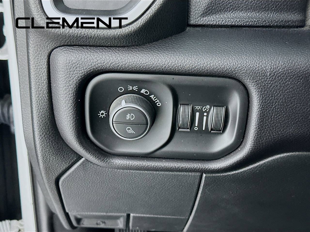 Used 2020 RAM 2500 Big Horn w/ Level 1 Equipment Group image 14