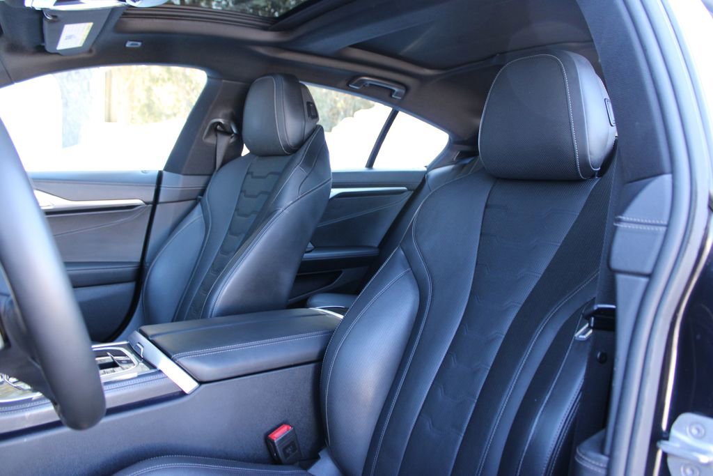 Used 2020 BMW M850i Gran Coupe xDrive image 9