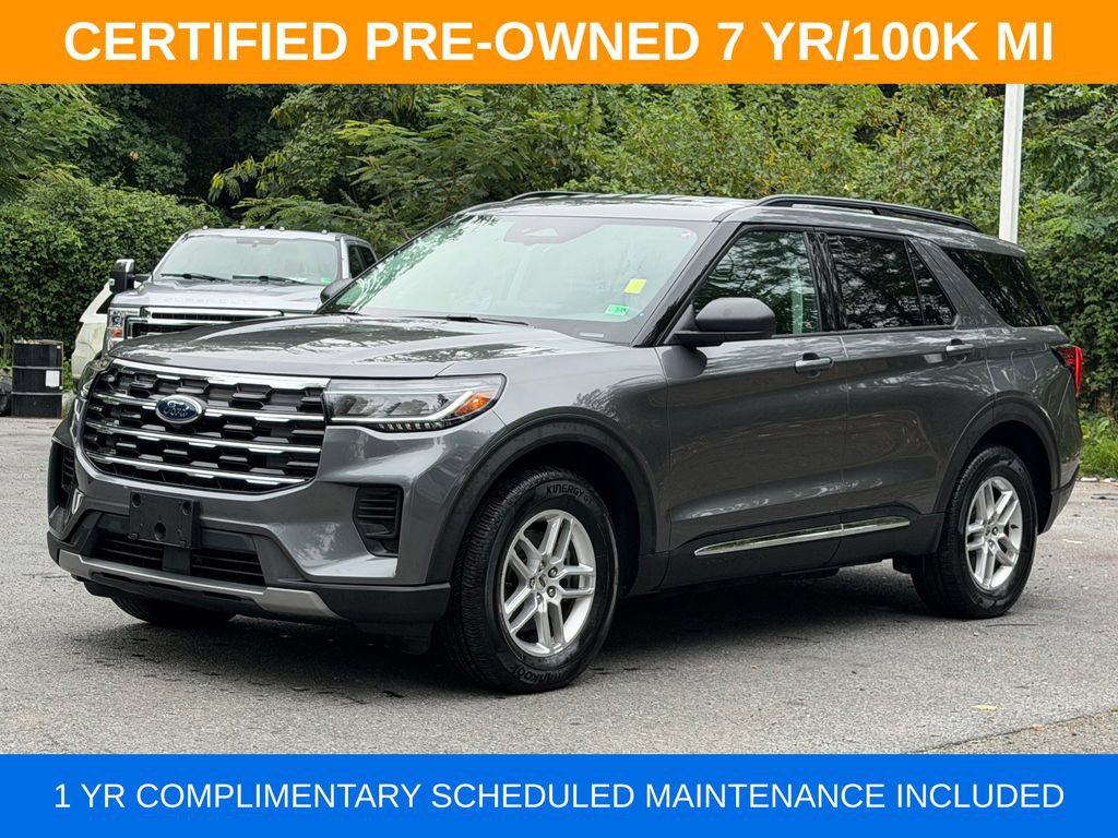Used 2025 Ford Explorer Active AWD/4WD image 3
