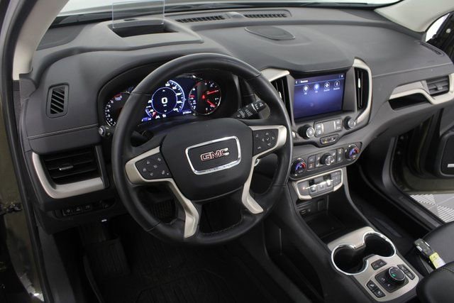 Used 2023 GMC Terrain Denali w/ Denali Premium Package image 10