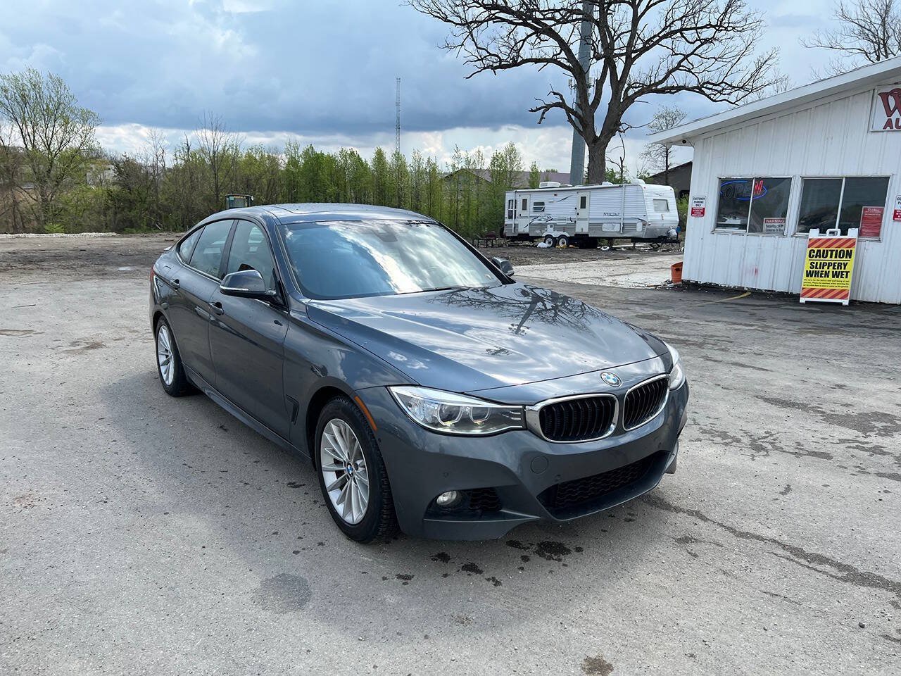 Used 2014 BMW 335i Gran Turismo xDrive AWD/4WD image 3