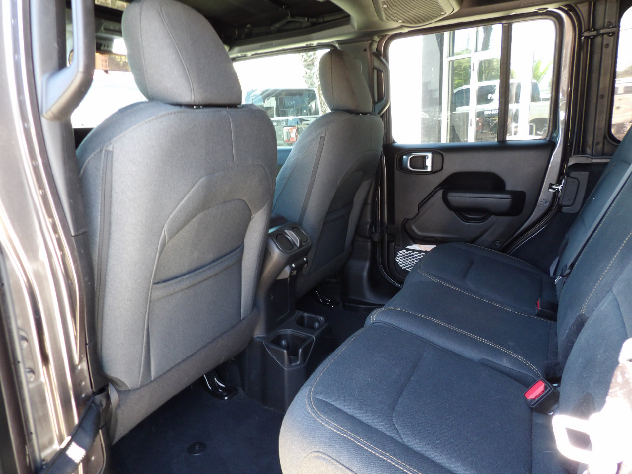 Used 2024 Jeep Wrangler Unlimited Sport image 13