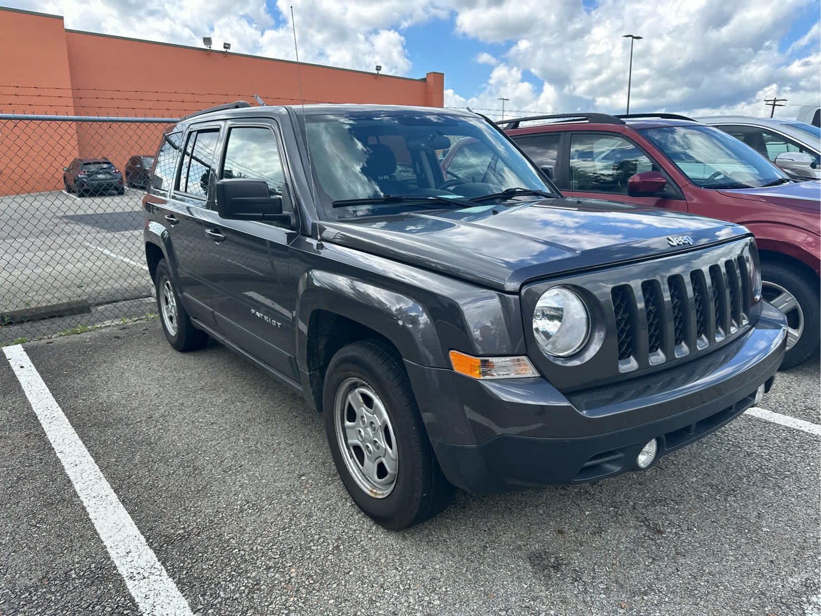 Used 2015 Jeep Patriot Sport w/ Power Value Group FWD image 2