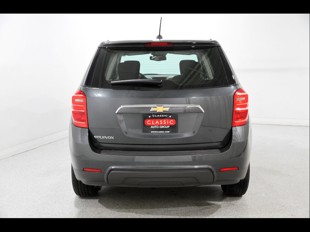 Used 2017 Chevrolet Equinox LS image 18