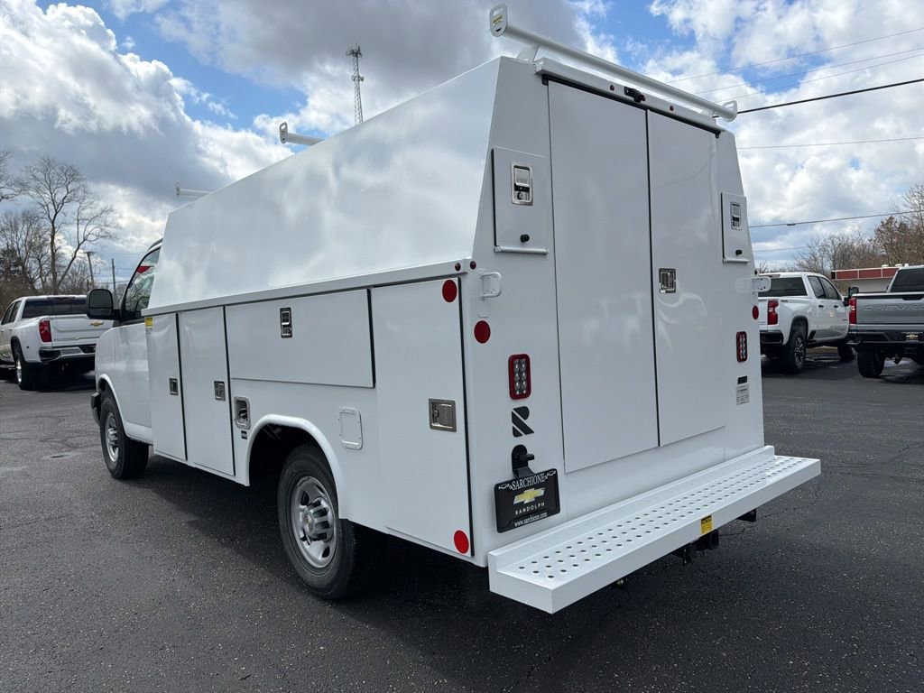 New 2026 Chevrolet Express 3500 w/ Power Convenience Package RWD image 3