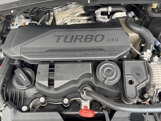 Used 2024 Hyundai Kona Limited image 32