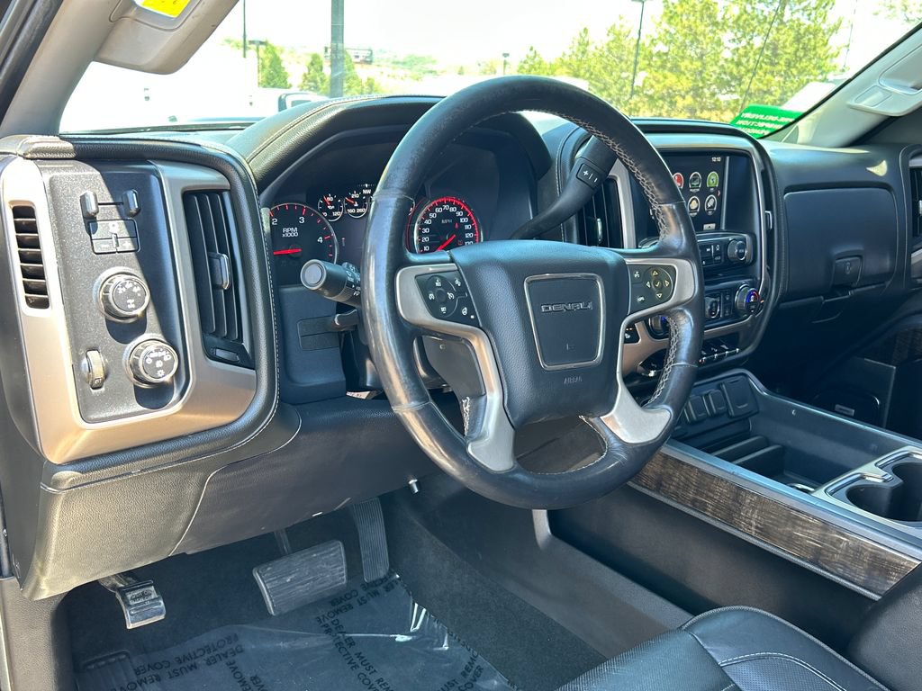 Used 2016 GMC Sierra 2500 Denali w/ Duramax Plus Package AWD/4WD image 7