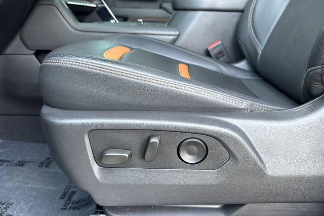 Used 2025 GMC Sierra 2500 AT4 w/ AT4 Premium Plus Package AWD/4WD image 13