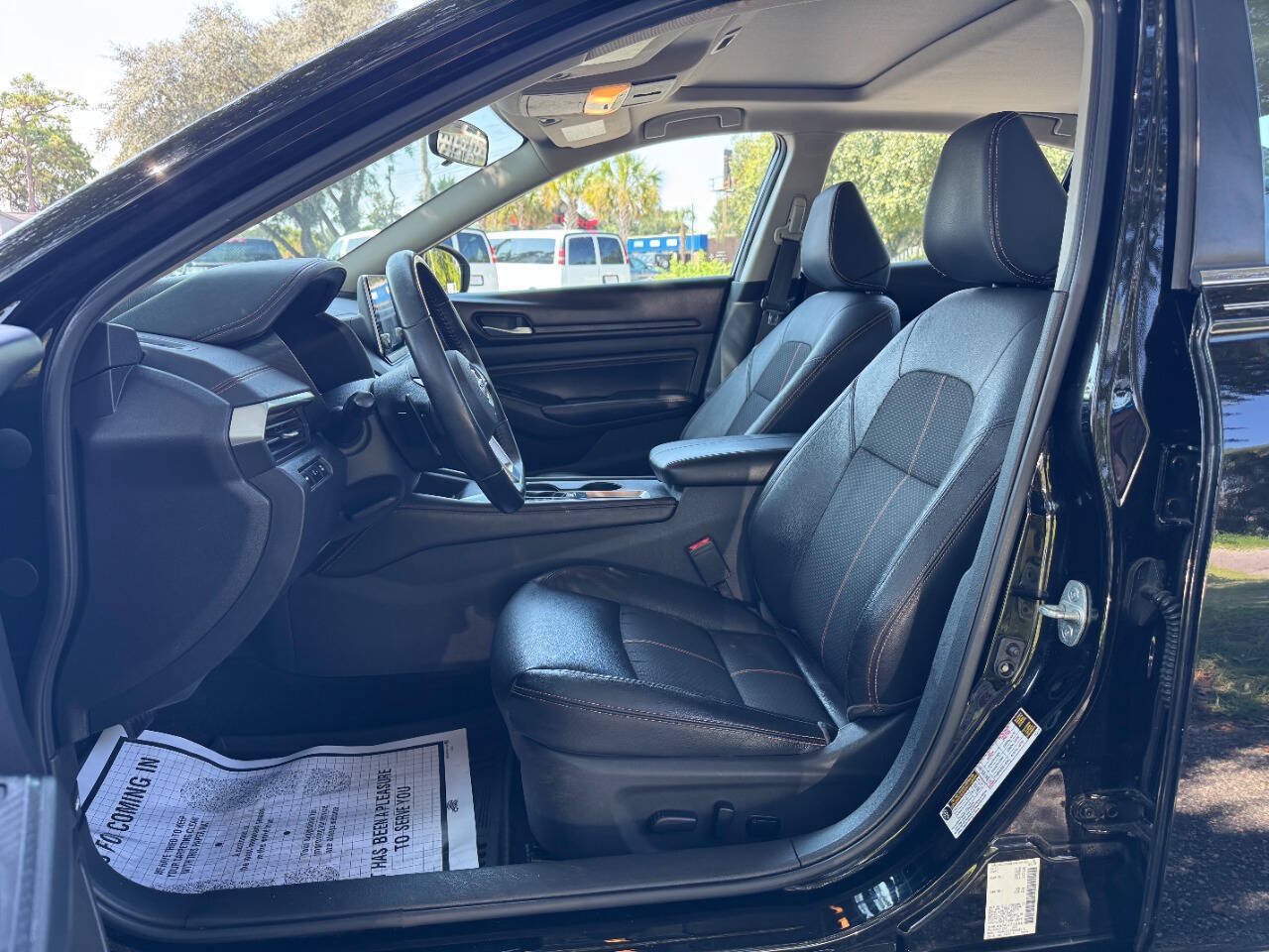 Used 2019 Nissan Altima 2.5 SR w/ SR Premium Package AWD/4WD image 9