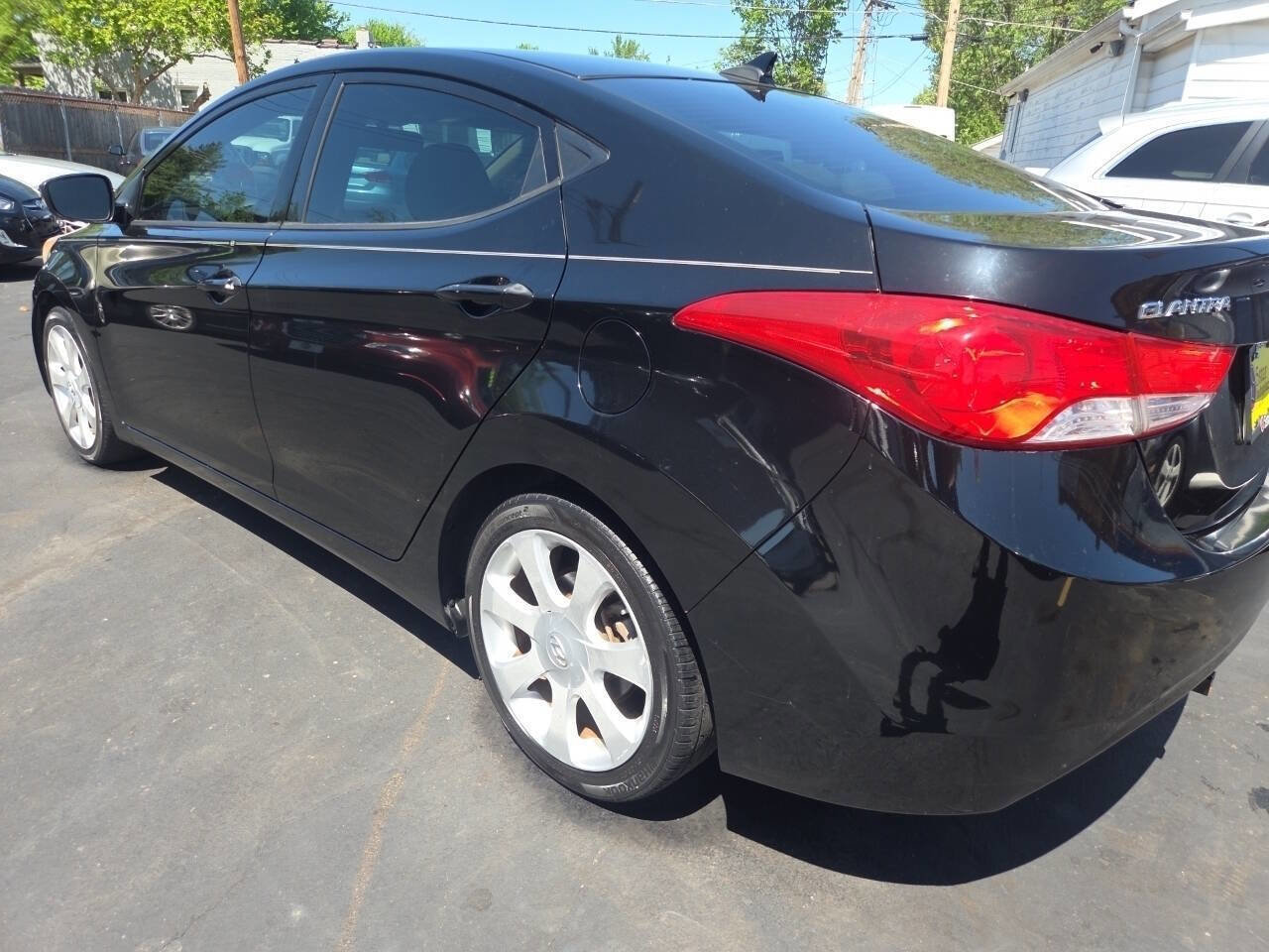 Used 2013 Hyundai Elantra Limited FWD image 8