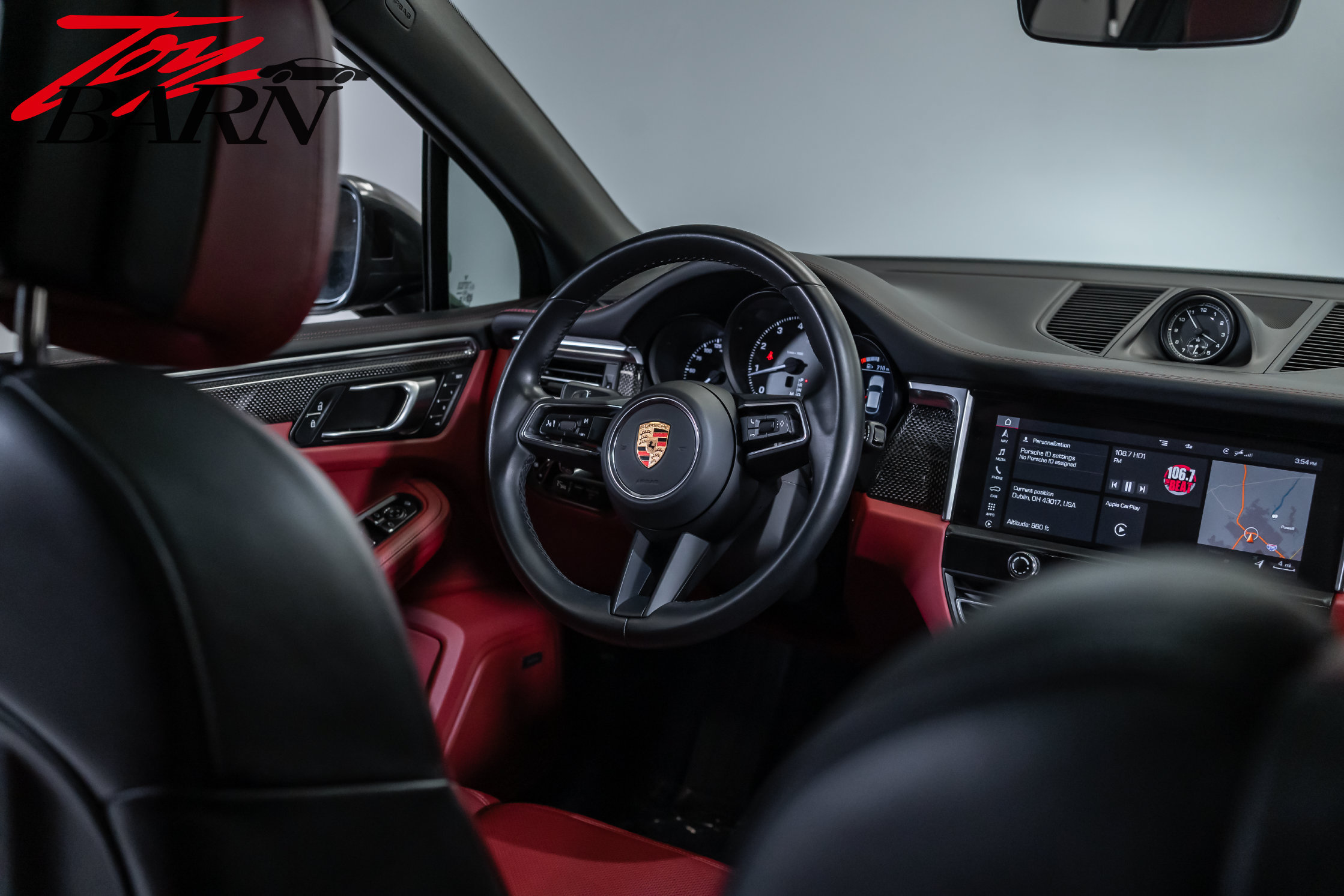 Used 2024 Porsche Macan S AWD/4WD image 46