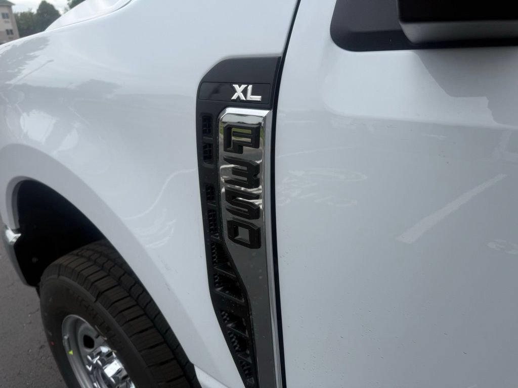 New 2026 Ford F350 XL AWD/4WD image 13