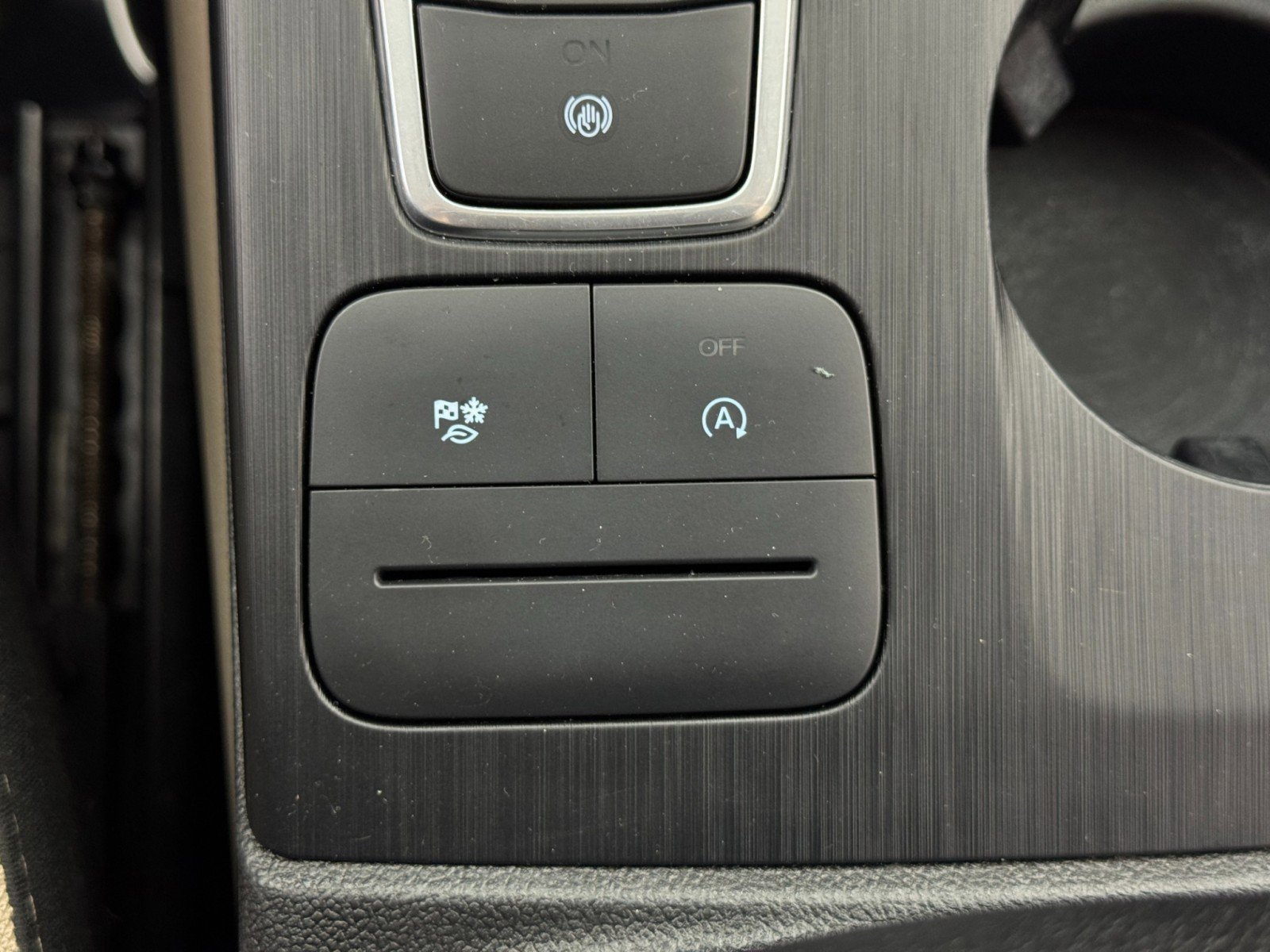 Used 2022 Ford Escape SE w/ Cold Weather Package image 28