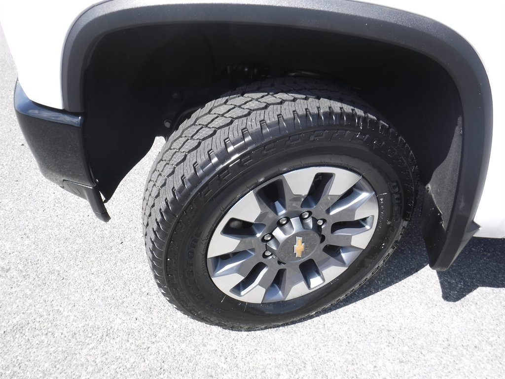 Used 2023 Chevrolet Silverado 2500 Custom w/ Custom Convenience Package image 20