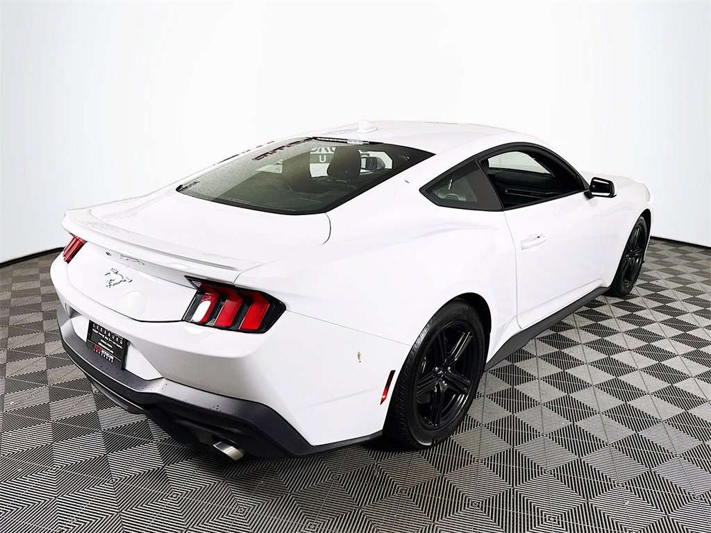 Used 2024 Ford Mustang Premium image 7