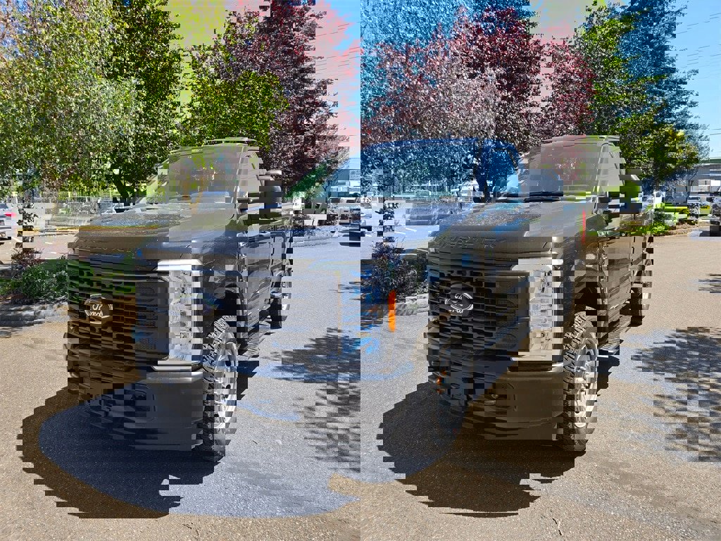 New 2025 Ford F350 XL image 1
