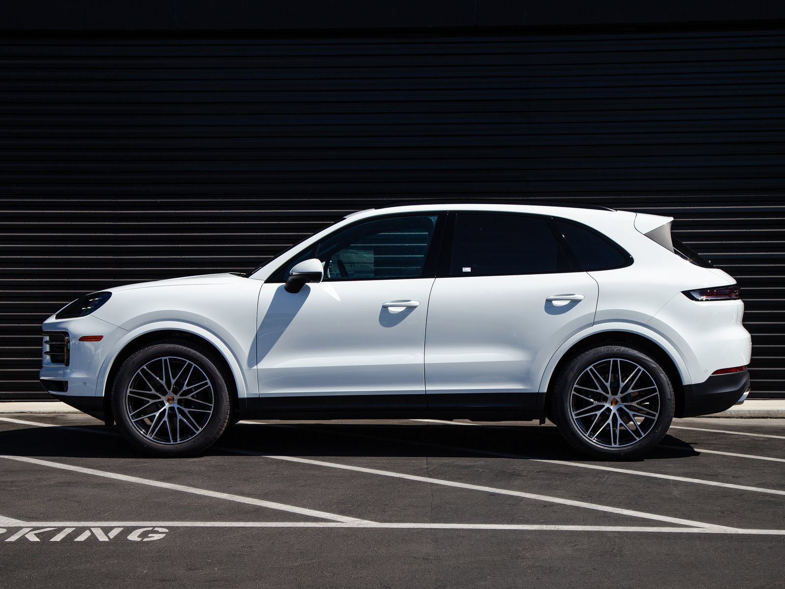 New 2026 Porsche Cayenne AWD/4WD image 2