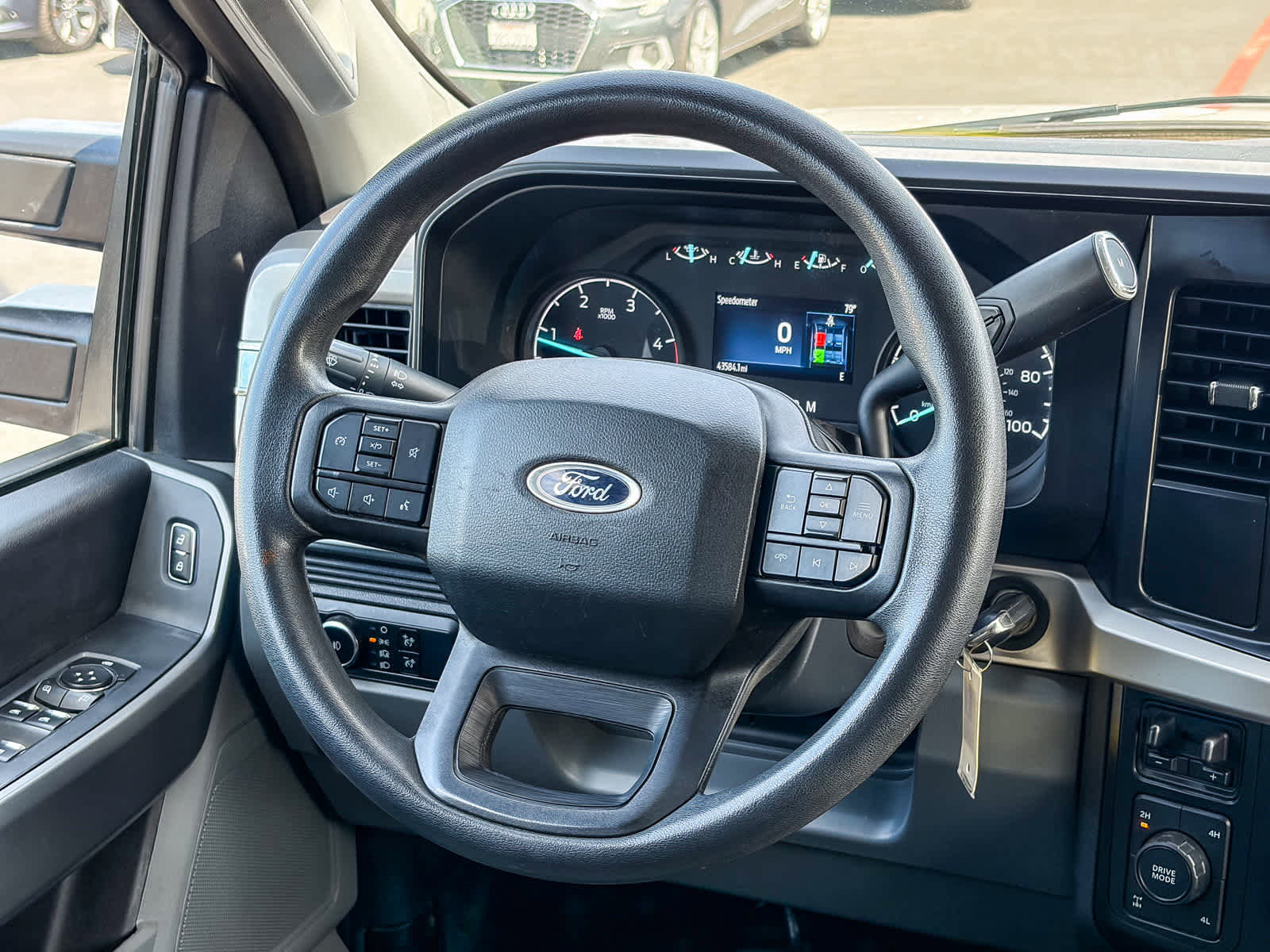 Used 2024 Ford F250 XLT w/ FX4 Off-Road Package AWD/4WD image 14