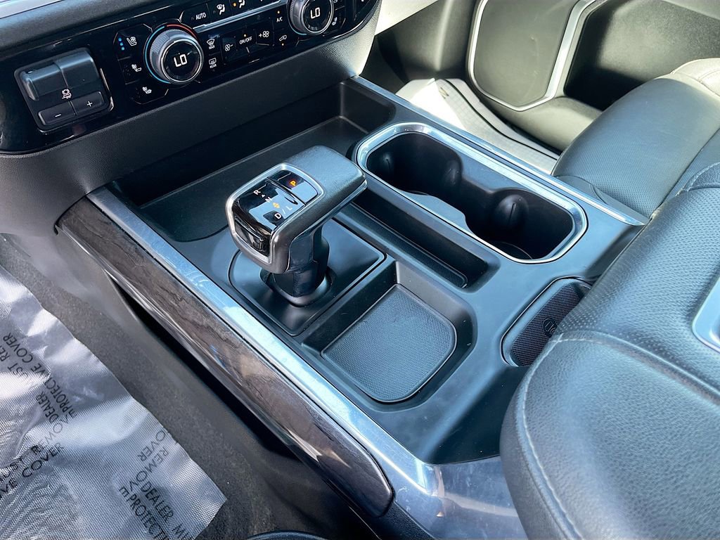 Used 2022 Chevrolet Silverado 1500 LTZ w/ LTZ Convenience Package II AWD/4WD image 17